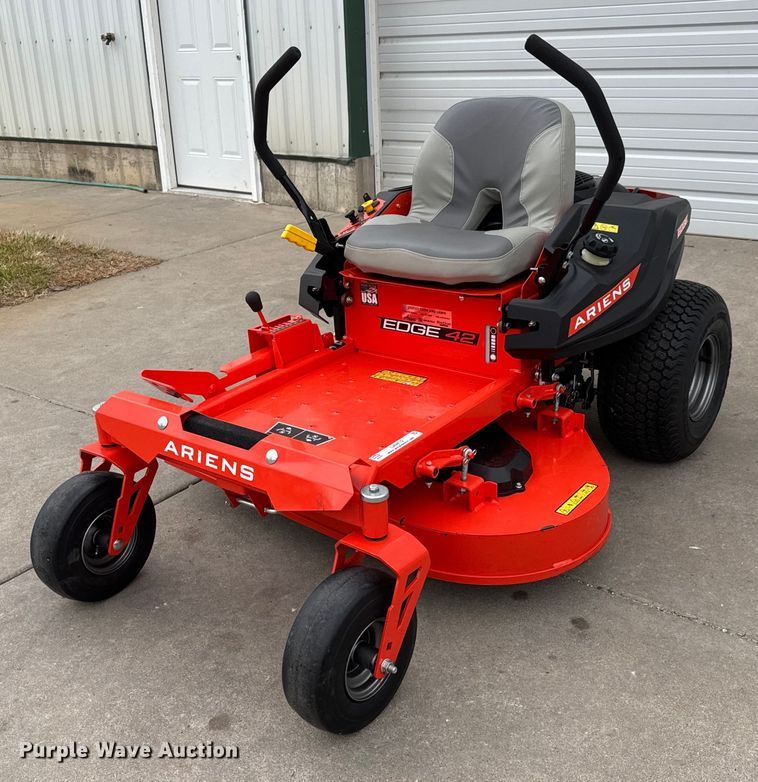 image for item LH9415 Ariens Edge 42 ZTR lawn mower