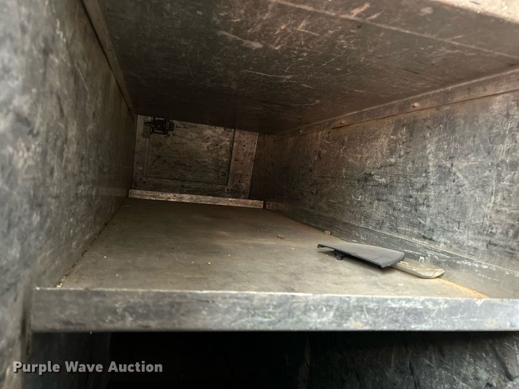 image for item NJ9726 2005 Mitsubishi FH211 dump flatbed truck