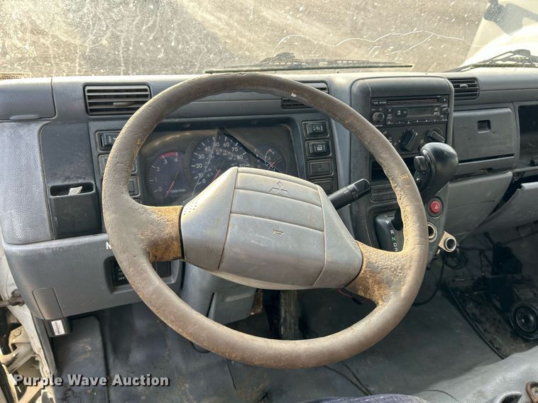 image for item NJ9726 2005 Mitsubishi FH211 dump flatbed truck