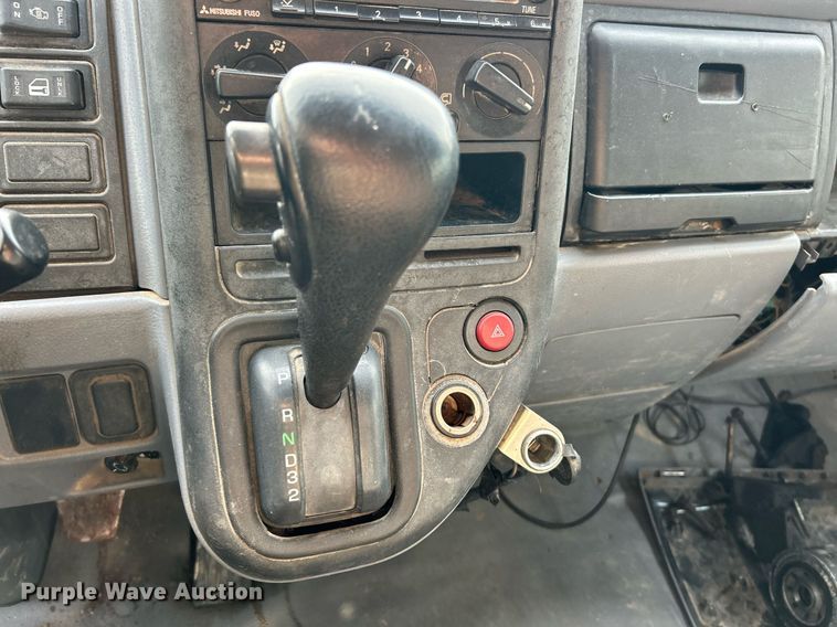 image for item NJ9726 2005 Mitsubishi FH211 dump flatbed truck