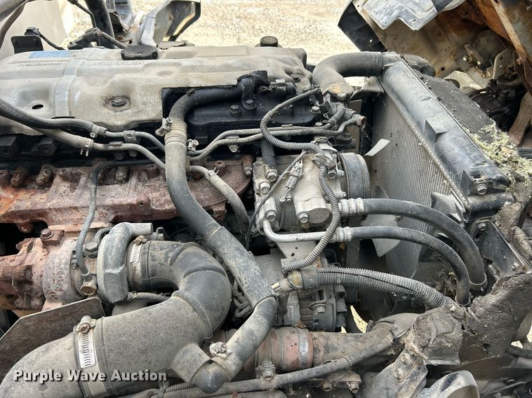 image for item NJ9726 2005 Mitsubishi FH211 dump flatbed truck