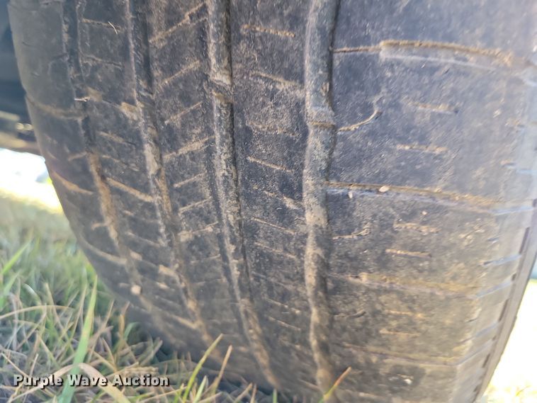 image for item OH9361 2011 Volkswagen Routan SEL van