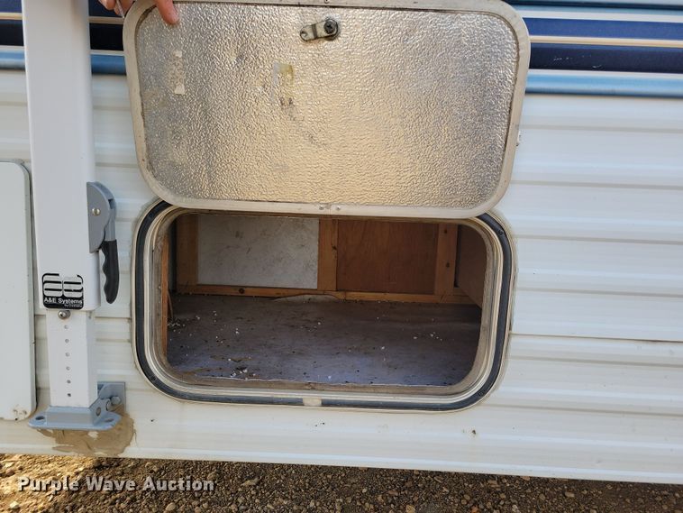 image for item OH9458 1999 Arlington  Skyline 3010 camper