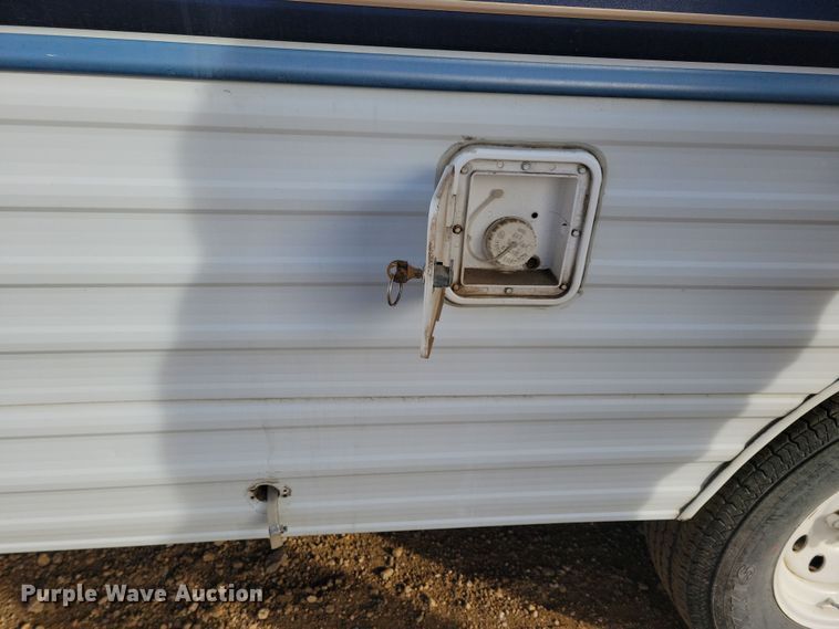 image for item OH9458 1999 Arlington  Skyline 3010 camper