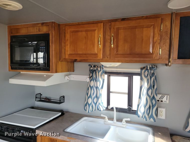 image for item OH9458 1999 Arlington  Skyline 3010 camper