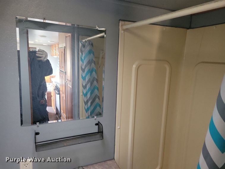 image for item OH9458 1999 Arlington  Skyline 3010 camper