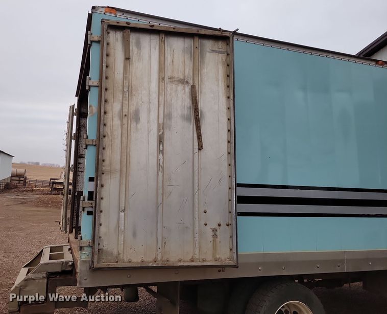 image for item OH9489 2007 International 4300 box truck