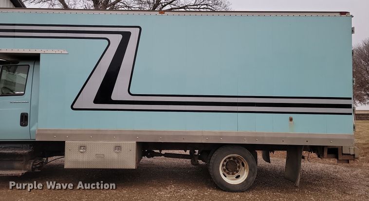 image for item OH9489 2007 International 4300 box truck