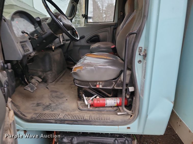 image for item OH9489 2007 International 4300 box truck