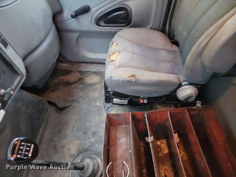 image for item OH9489 2007 International 4300 box truck