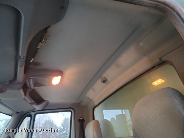 image for item OH9489 2007 International 4300 box truck