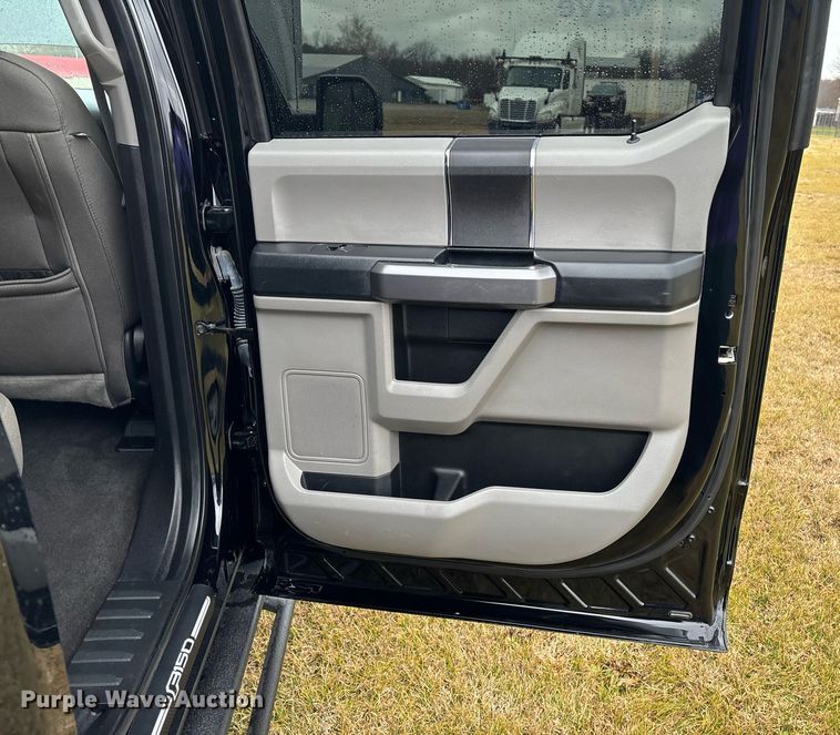 image for item OJ9345 2018 Ford F150 SuperCrew pickup truck