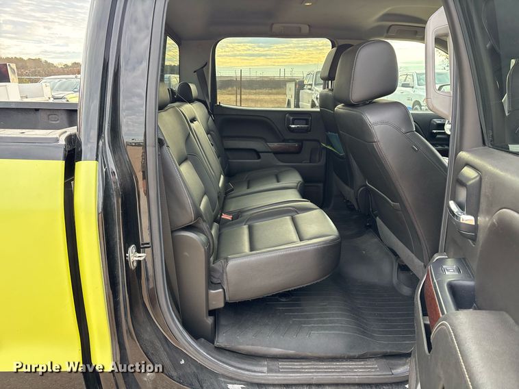 image for item OK9485 2018 GMC Sierra 1500 Crew Cab pickup truck