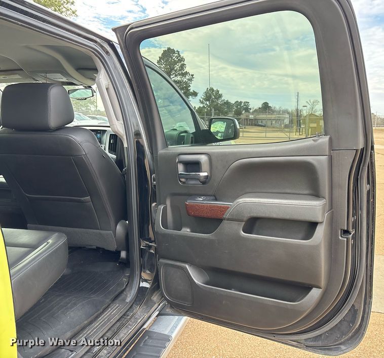 image for item OK9485 2018 GMC Sierra 1500 Crew Cab pickup truck