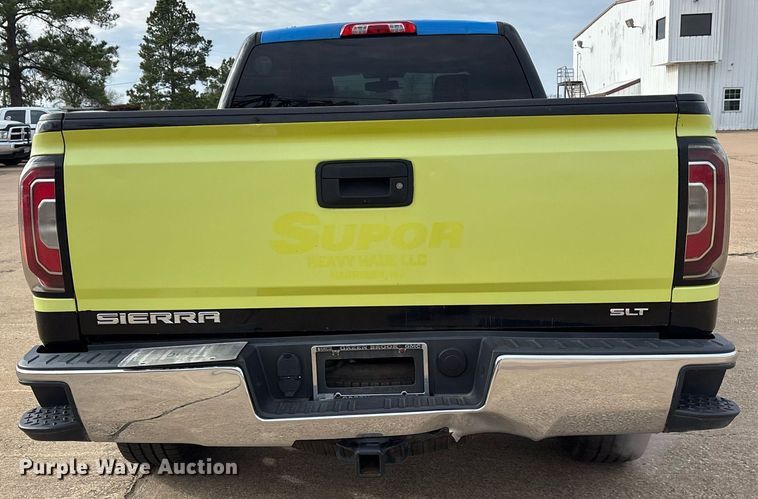 image for item OK9486 2018 GMC Sierra 1500 Crew Cab pickup truck