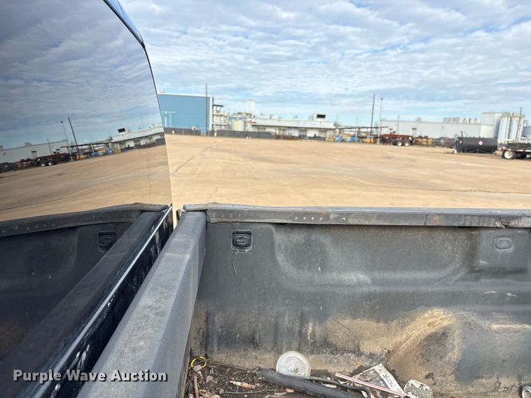 image for item OK9486 2018 GMC Sierra 1500 Crew Cab pickup truck