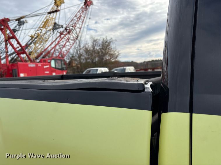 image for item OK9486 2018 GMC Sierra 1500 Crew Cab pickup truck