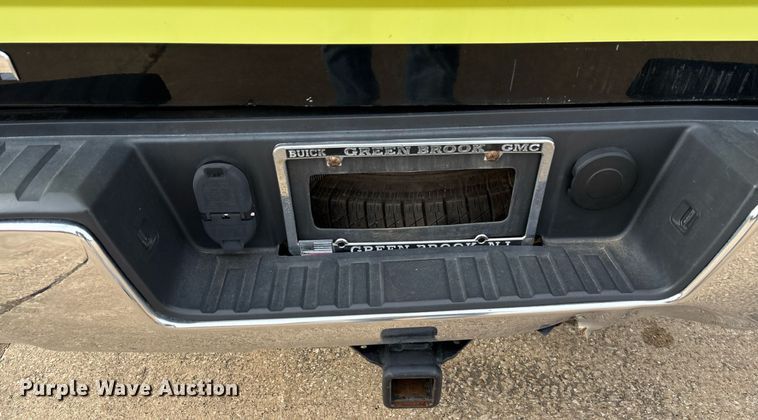 image for item OK9486 2018 GMC Sierra 1500 Crew Cab pickup truck