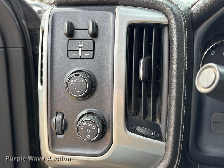 image for item OK9486 2018 GMC Sierra 1500 Crew Cab pickup truck