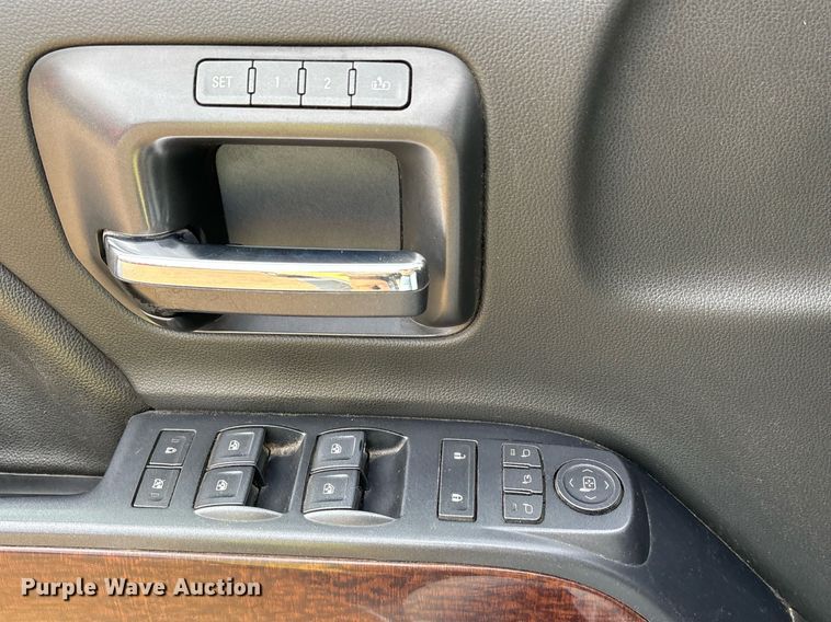 image for item OK9486 2018 GMC Sierra 1500 Crew Cab pickup truck