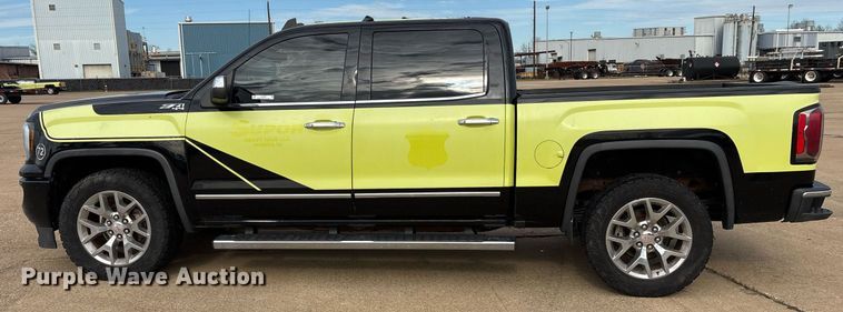 image for item OK9487 2018 GMC Sierra 1500 Crew Cab pickup truck