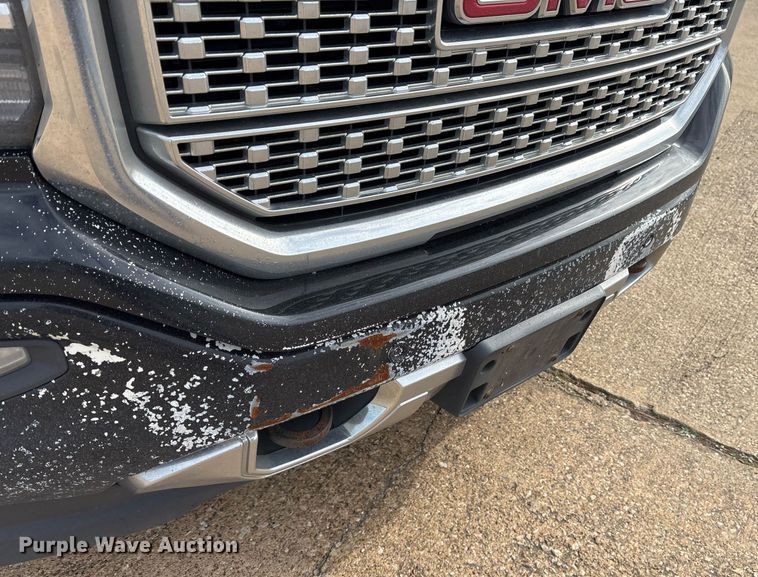 image for item OK9487 2018 GMC Sierra 1500 Crew Cab pickup truck