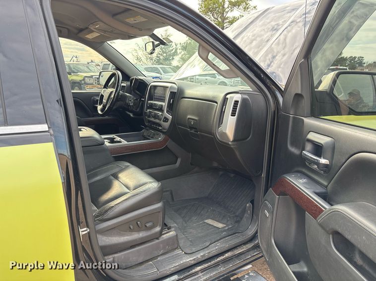 image for item OK9487 2018 GMC Sierra 1500 Crew Cab pickup truck