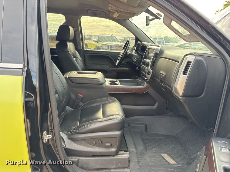 image for item OK9487 2018 GMC Sierra 1500 Crew Cab pickup truck