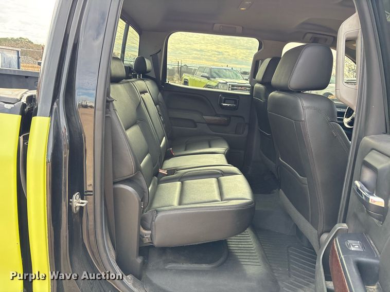 image for item OK9487 2018 GMC Sierra 1500 Crew Cab pickup truck