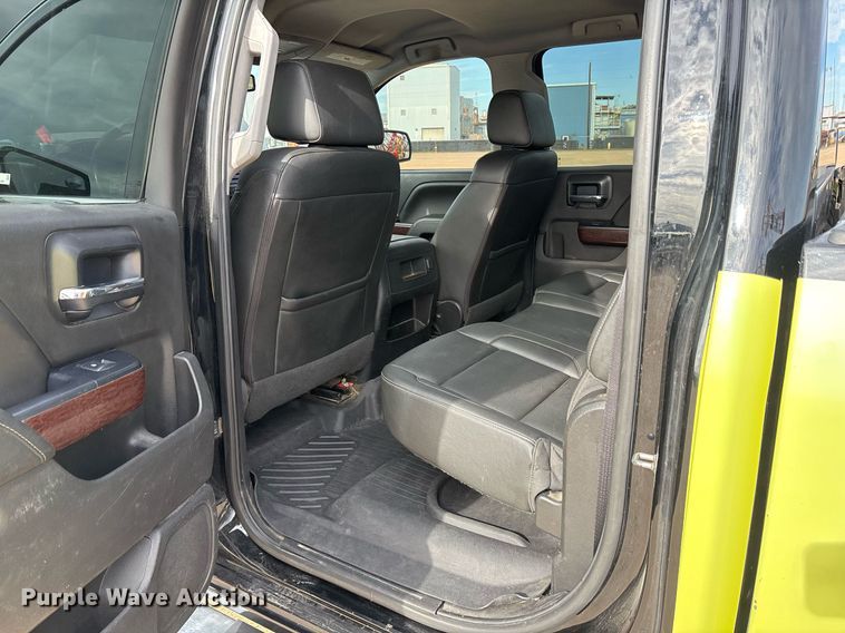 image for item OK9487 2018 GMC Sierra 1500 Crew Cab pickup truck