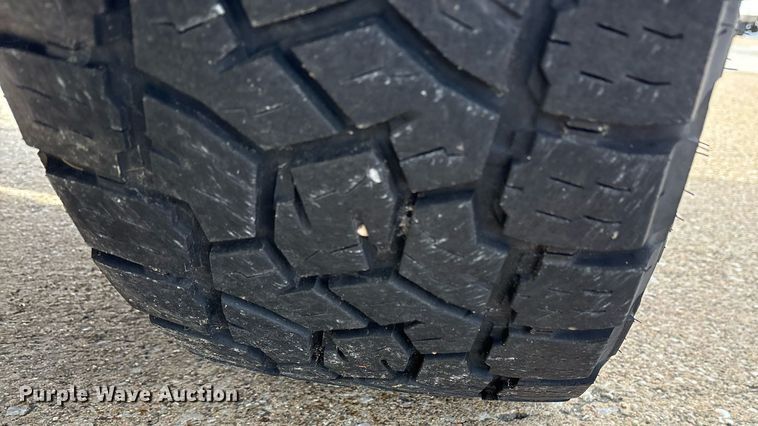 image for item OK9487 2018 GMC Sierra 1500 Crew Cab pickup truck