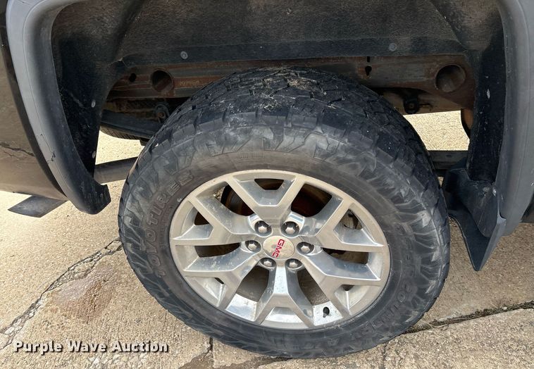 image for item OK9487 2018 GMC Sierra 1500 Crew Cab pickup truck