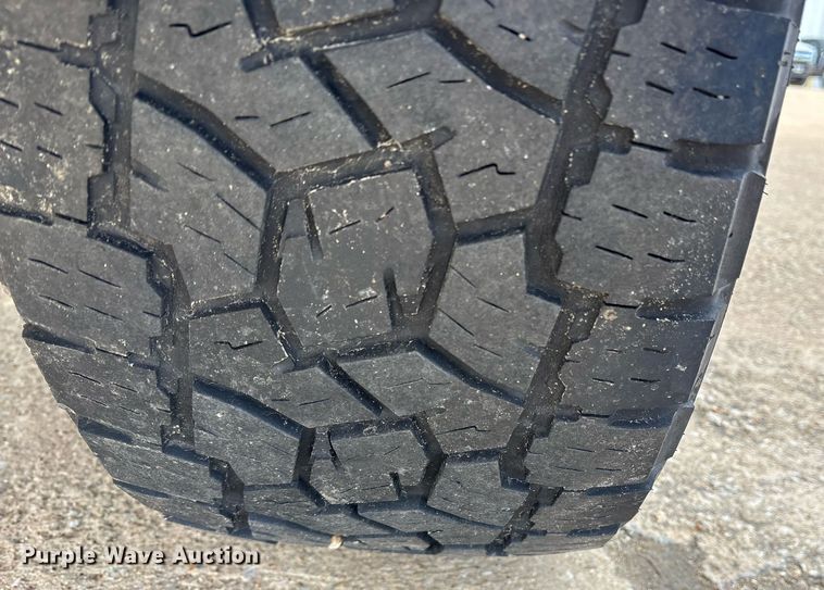 image for item OK9487 2018 GMC Sierra 1500 Crew Cab pickup truck