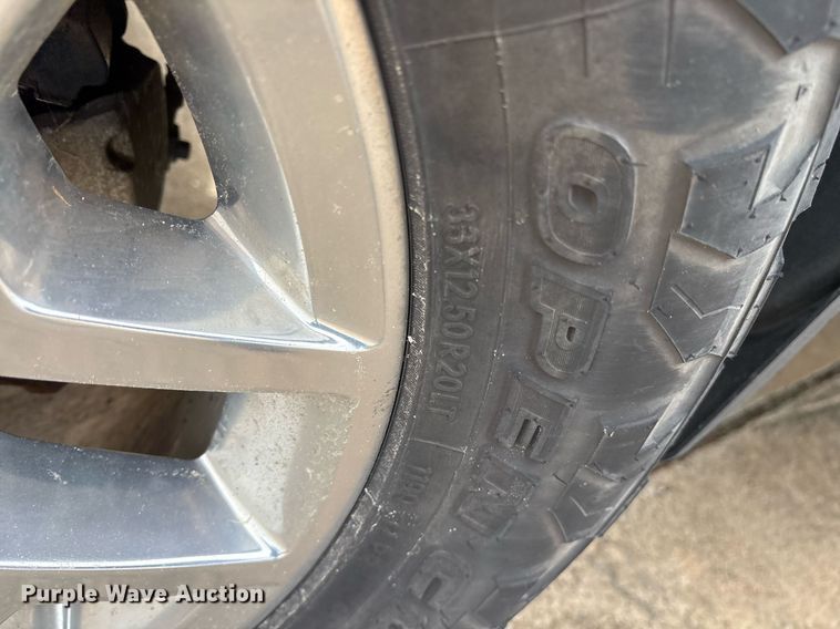 image for item OK9487 2018 GMC Sierra 1500 Crew Cab pickup truck