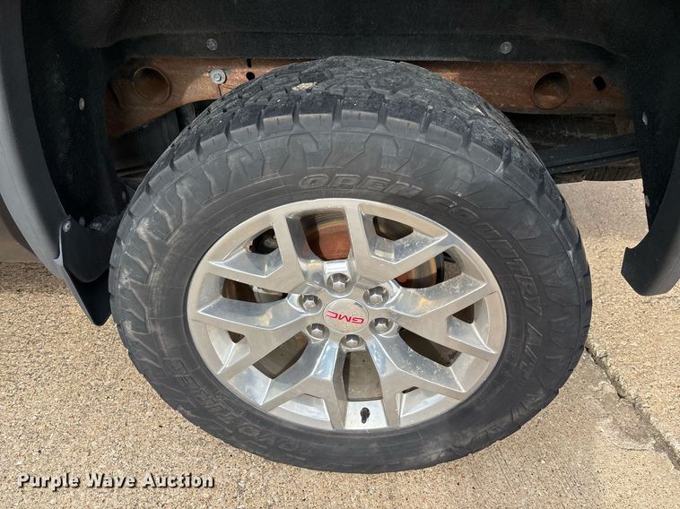 image for item OK9487 2018 GMC Sierra 1500 Crew Cab pickup truck