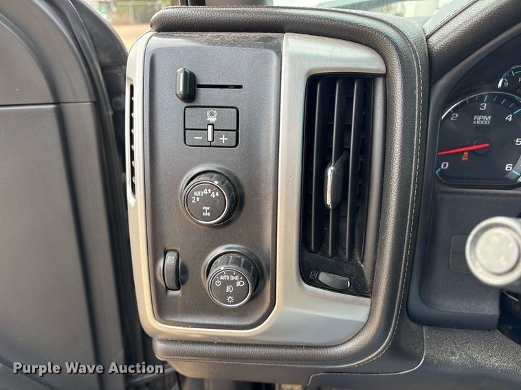 image for item OK9488 2018 GMC Sierra 1500 Crew Cab pickup truck