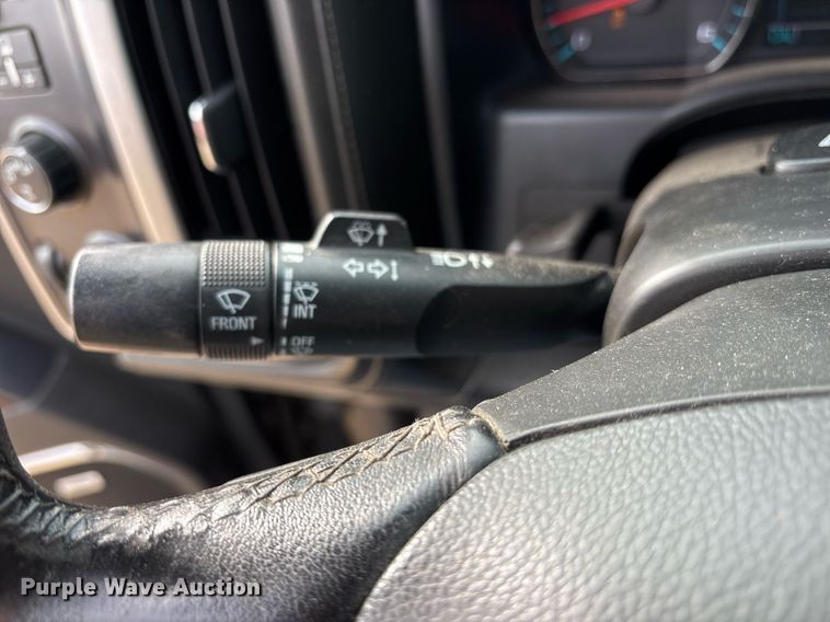 image for item OK9488 2018 GMC Sierra 1500 Crew Cab pickup truck