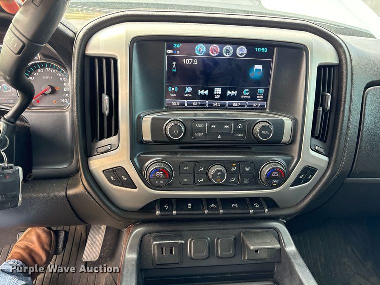 image for item OK9488 2018 GMC Sierra 1500 Crew Cab pickup truck