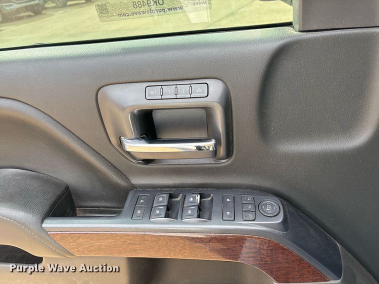 image for item OK9488 2018 GMC Sierra 1500 Crew Cab pickup truck