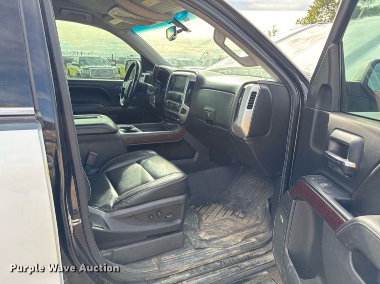 image for item OK9488 2018 GMC Sierra 1500 Crew Cab pickup truck