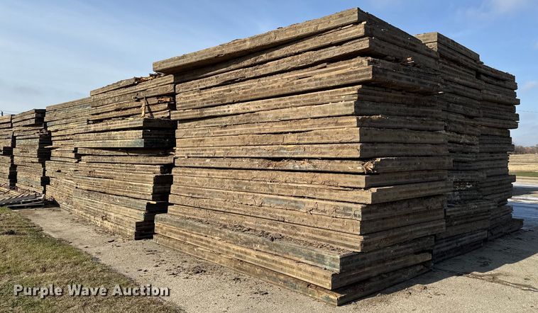 image for item ZA0521 (15) crane mats 