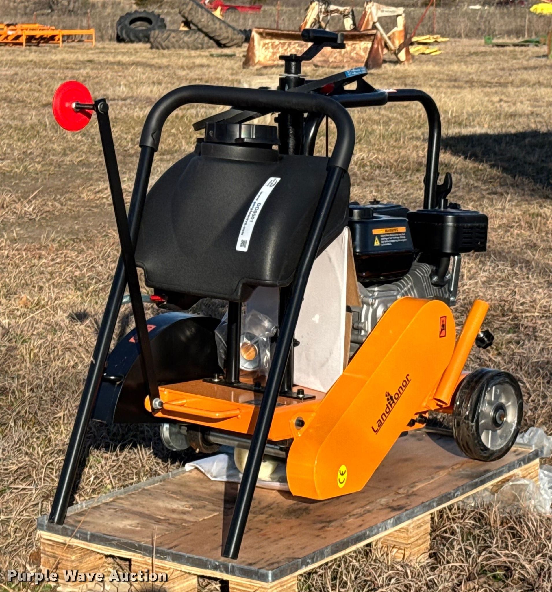 LandHonor LHR-Q300H concrete saw in Yates Center, KS | Item DO0501