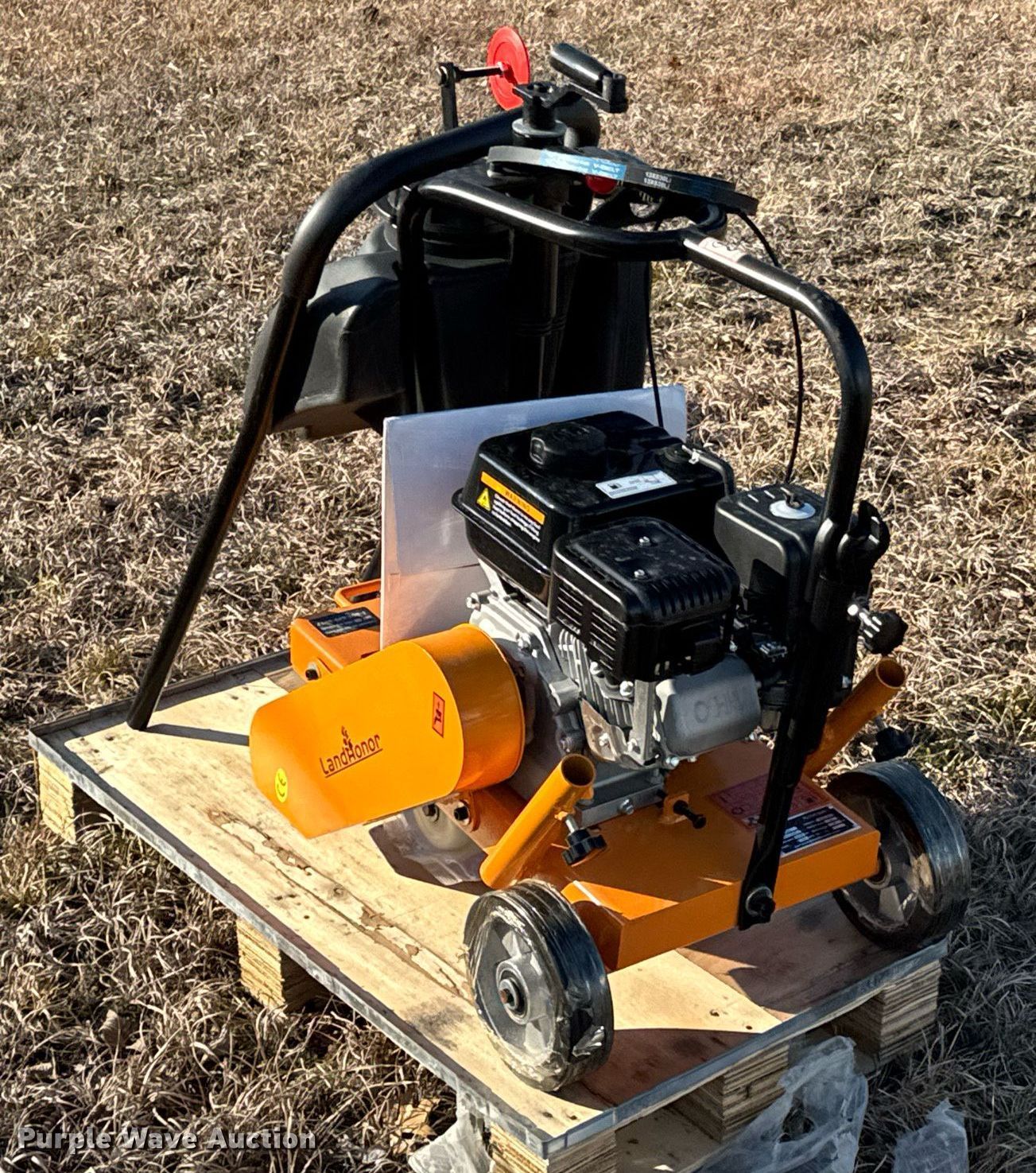 LandHonor LHR-Q300H concrete saw in Yates Center, KS | Item DO0501