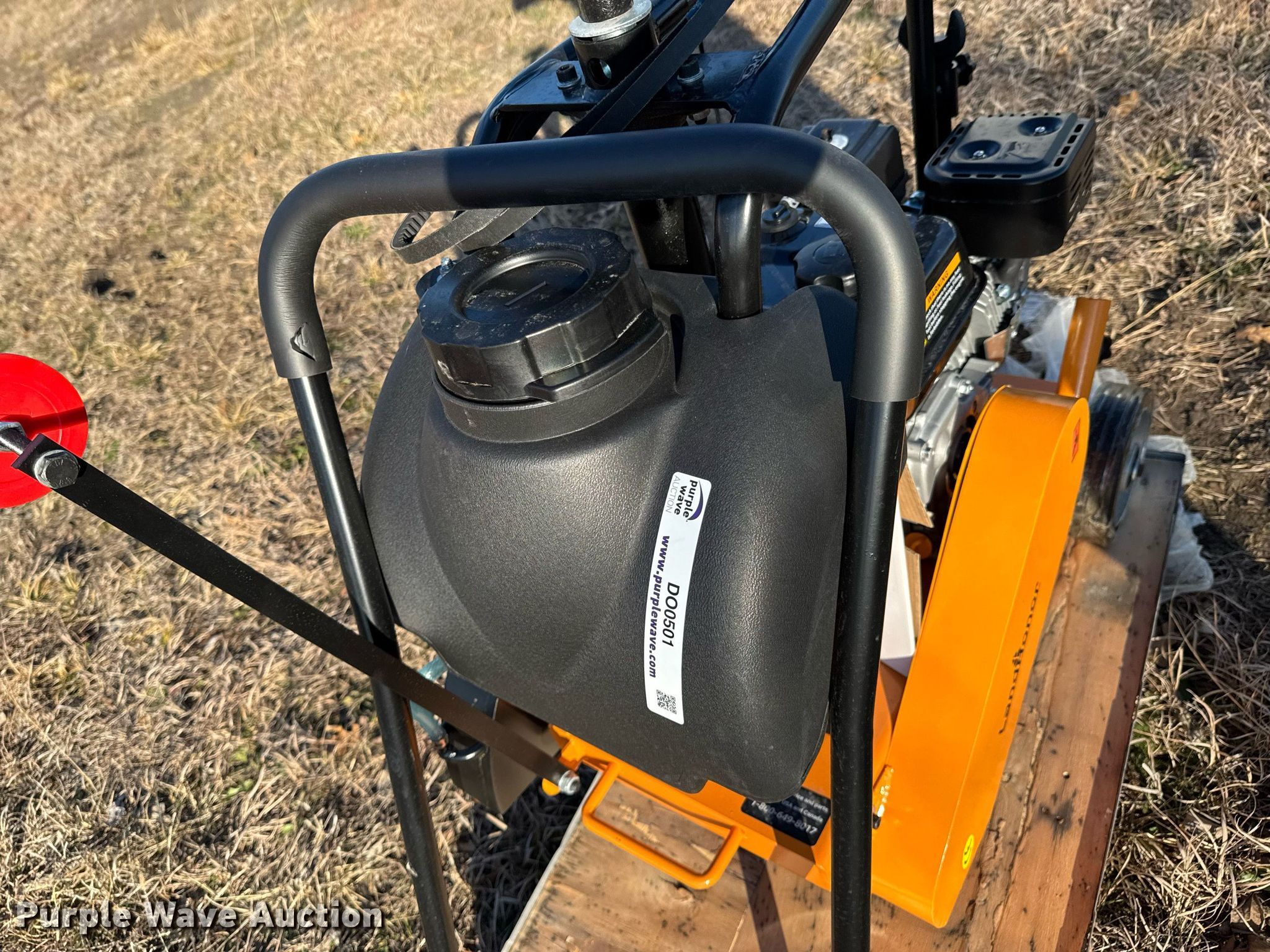 LandHonor LHR-Q300H concrete saw in Yates Center, KS | Item DO0501