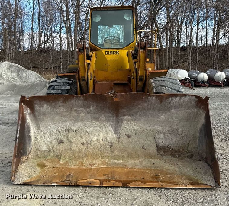 image for item DH9222 1976 Michigan  125B wheel loader