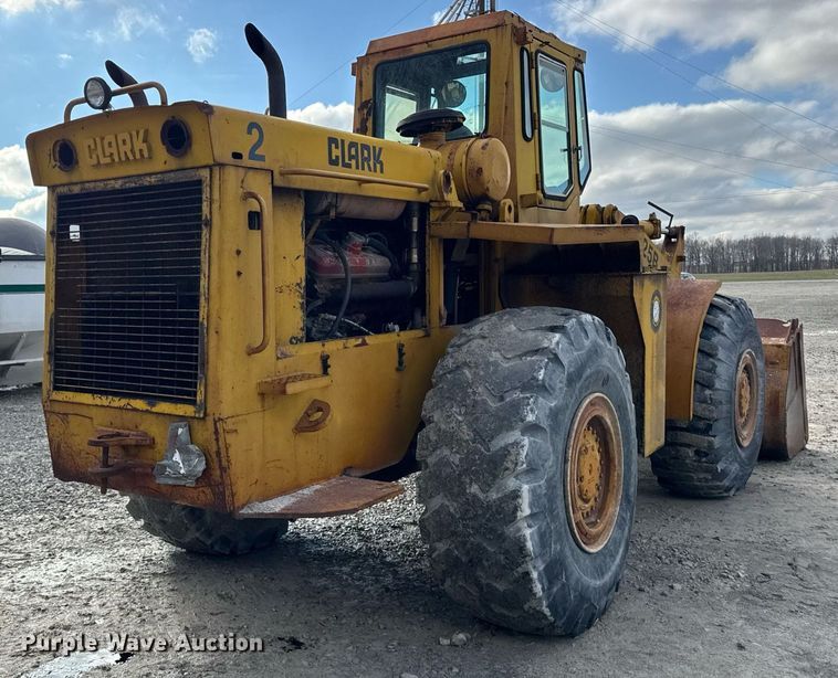 image for item DH9222 1976 Michigan  125B wheel loader