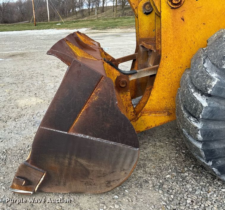 image for item DH9222 1976 Michigan  125B wheel loader