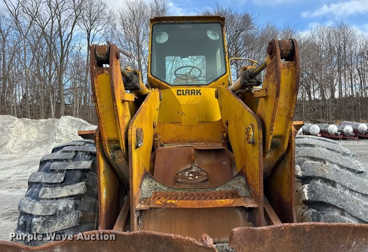 image for item DH9222 1976 Michigan  125B wheel loader