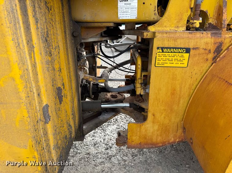image for item DH9222 1976 Michigan  125B wheel loader