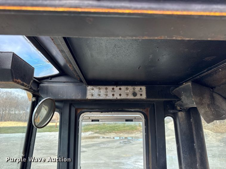 image for item DH9222 1976 Michigan  125B wheel loader